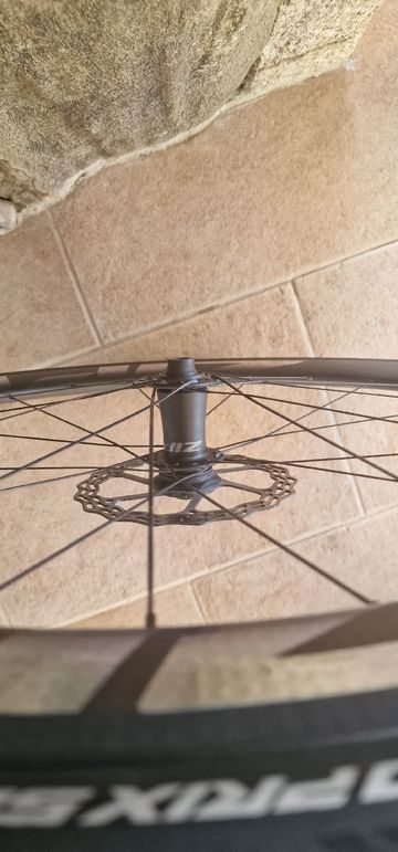 Zipp 404 Firecrest Disc 2023 bike de segunda mano — imagen 8 de 8