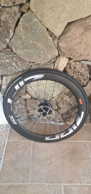 Brugt Zipp 404 Firecrest Disc 2023 bike — billede 6 af 8