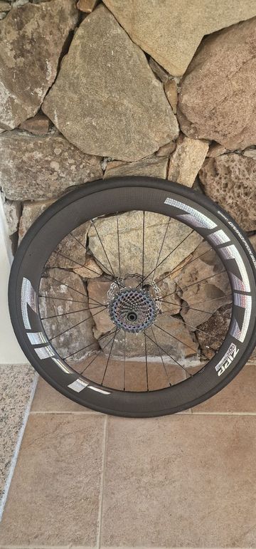 Zipp 404 Firecrest Disc 2023 bike de segunda mano — imagen 3 de 8