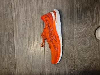 Used Asics Gel Kayano 29 Running Shoes