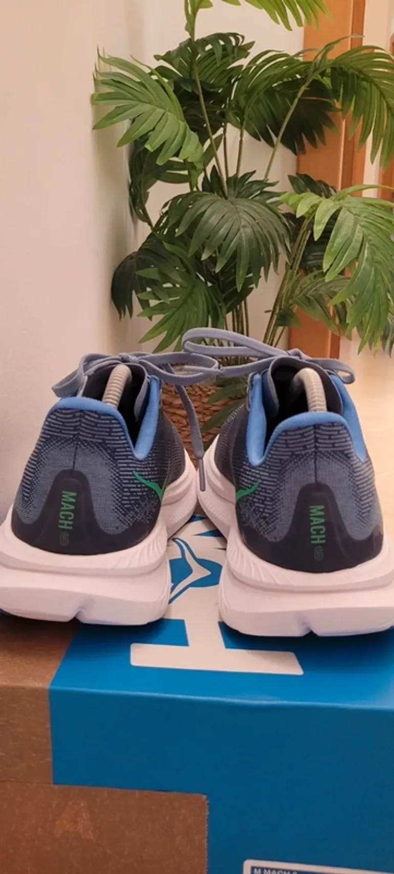 Used Scarpa Hoka bike — image 5 of 10