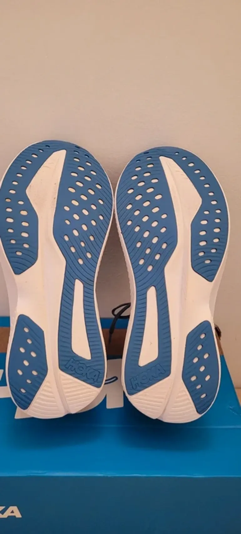 Used Scarpa Hoka bike — image 4 of 10