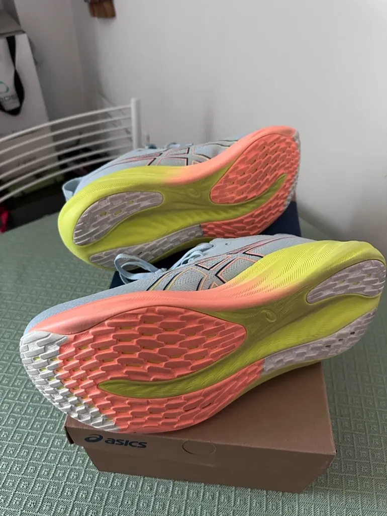 Used Asics Gel Nimbus 26 bike — image 7 of 7