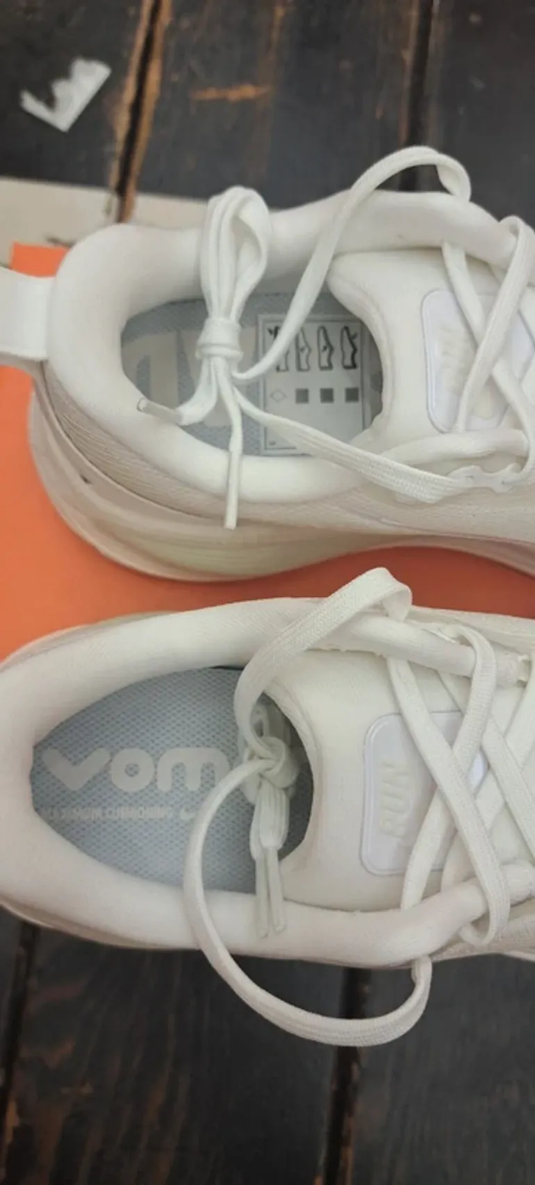 Used Nike Vomero 18 ESS bike — image 8 of 13