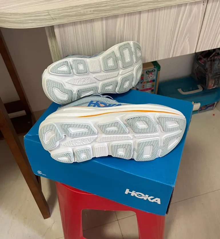 Used Hoka Chaussure taille 41 bike — image 6 of 6