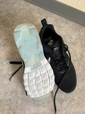 Used Nike Air Max Comfort bike — image 4 of 4