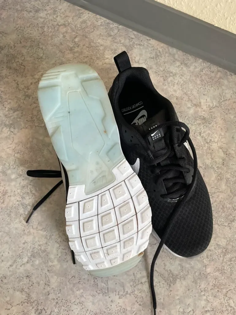 Used Nike Air Max Comfort bike — image 4 of 4