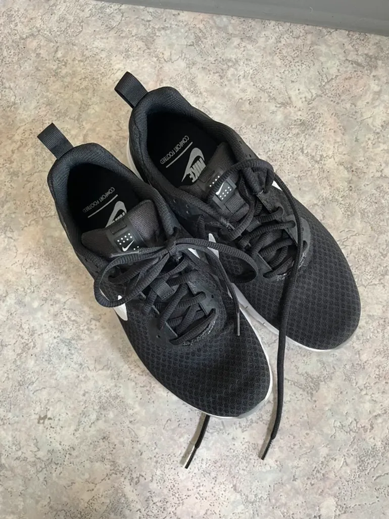 Used Nike Air Max Comfort bike — image 2 of 4