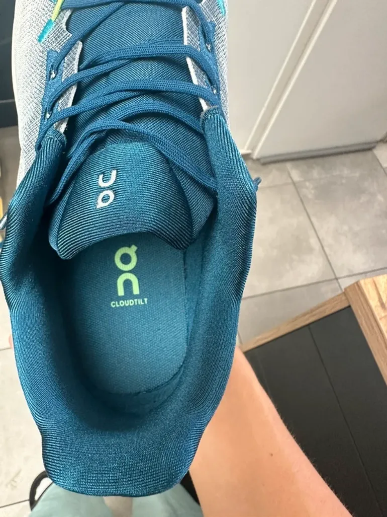 Used On Running Cloud bike — image 9 of 10