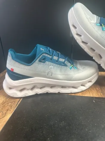 Used On Running Cloud bike — image 4 of 10