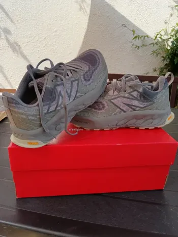 New Balance Uhieraa bike usato — immagine 4 di 7