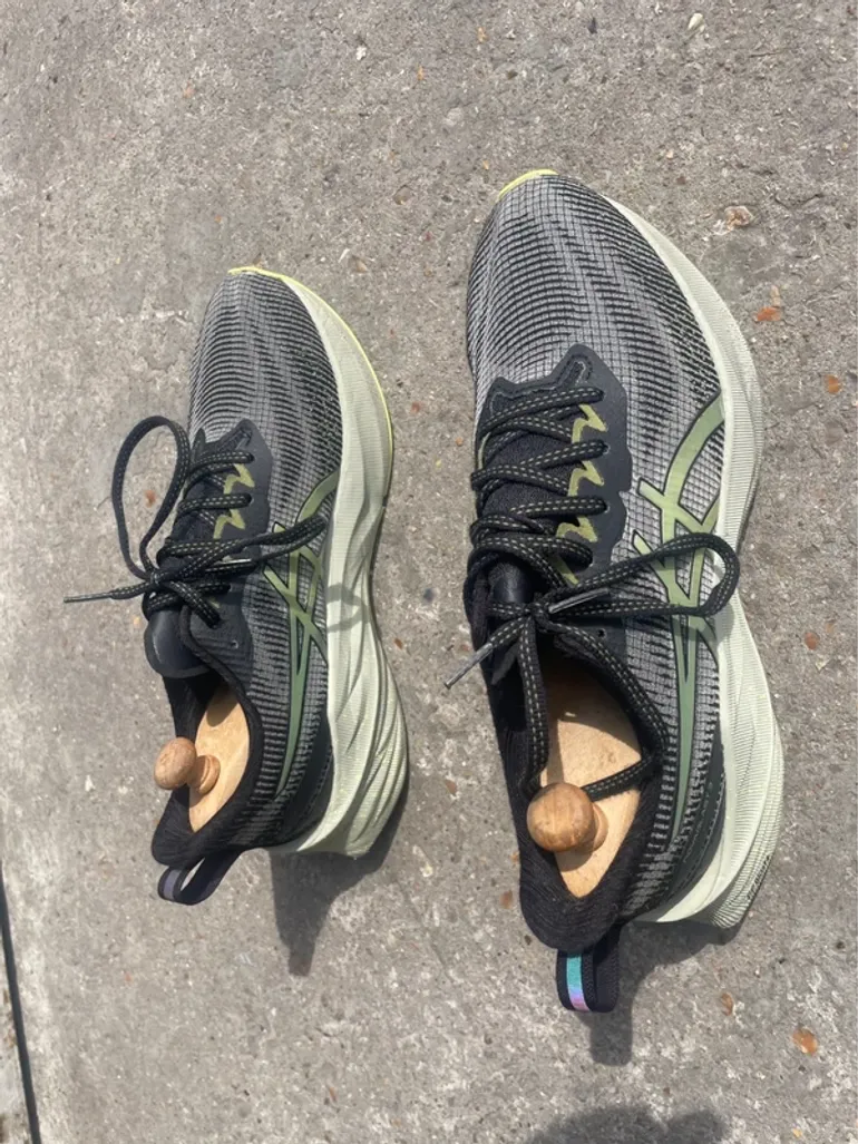 Brugt Asics Nova Blast bike — billede 2 af 15