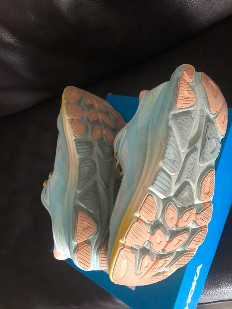 Used Hoka Clifton 10 bike — image 5 of 6