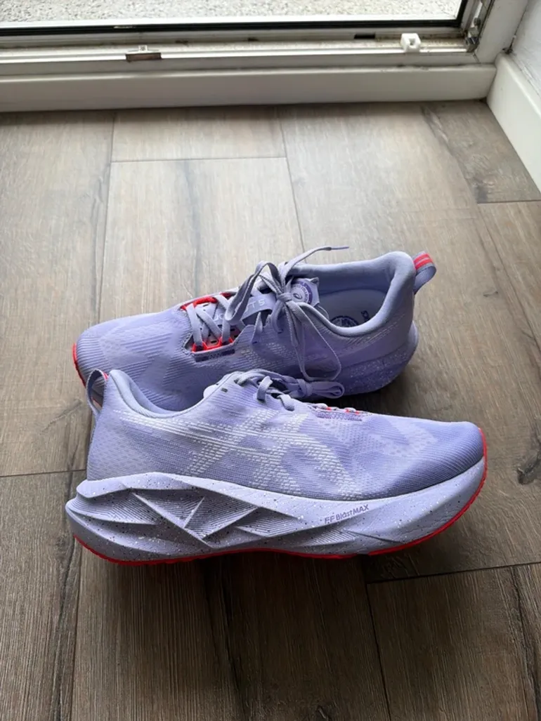 Brugt Asics Novablast 5 Tokyo bike — billede 5 af 7