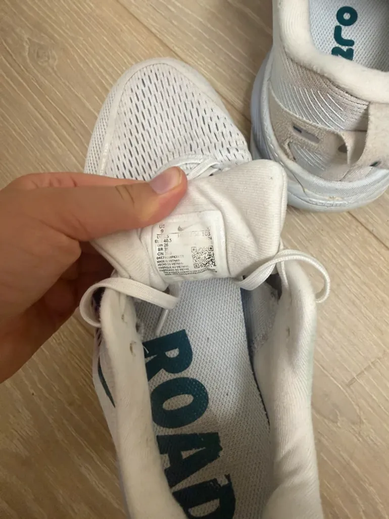 Used Nike Vomero 18 bike — image 4 of 9