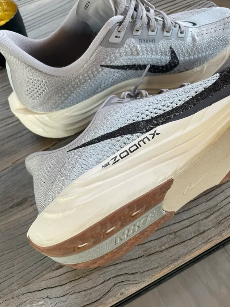 Nike ZoomX bike d'occasion — image 3 sur 4