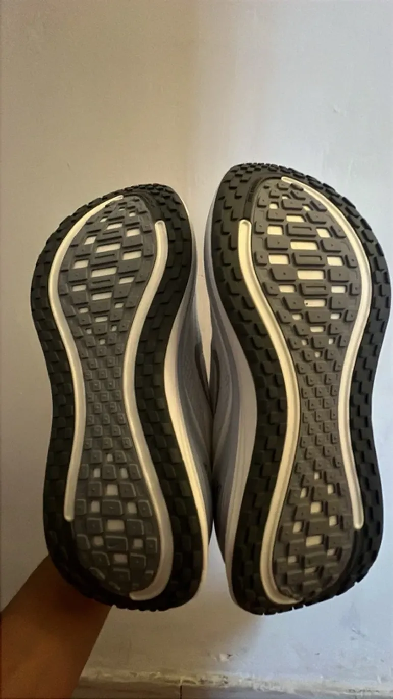 Nike Vomero Plus bike d'occasion — image 3 sur 7