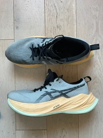 Used Asics Superblast bike — image 6 of 11