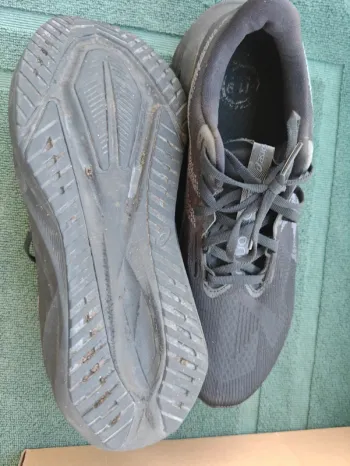 Brugt Asics Novablast 5 bike — billede 4 af 12