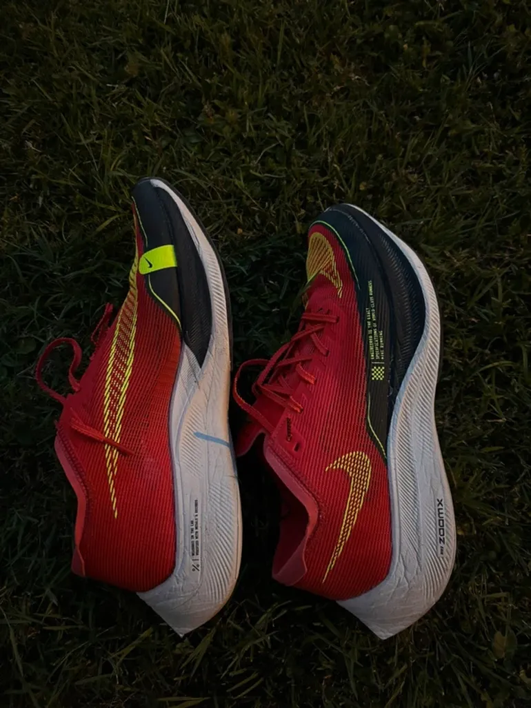 Used Nike ZoomX Vaporfly Next% 2 bike — image 2 of 4