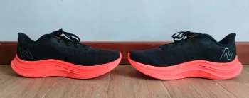 Used New Balance FuelCell Propel v4 bike — image 6 of 8