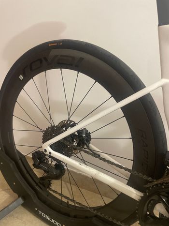 Brugt Roval CLX 2 Wheels 2024 bike — billede 3 af 5