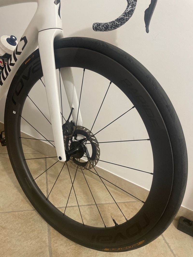 Używany Roval CLX 2 Wheels 2024 Wheels