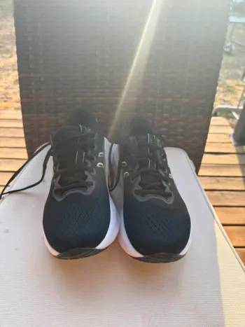 Used Asics Gel Excite 11 Running Shoes