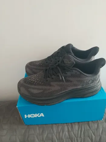 Hoka Shoes size 44 Running Shoes d'occasion