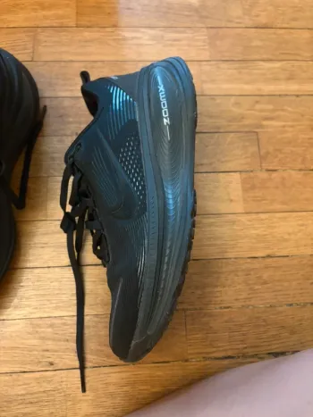 Used Nike Vomero 18 bike — image 5 of 9