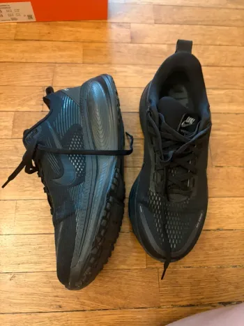 Used Nike Vomero 18 bike — image 3 of 9