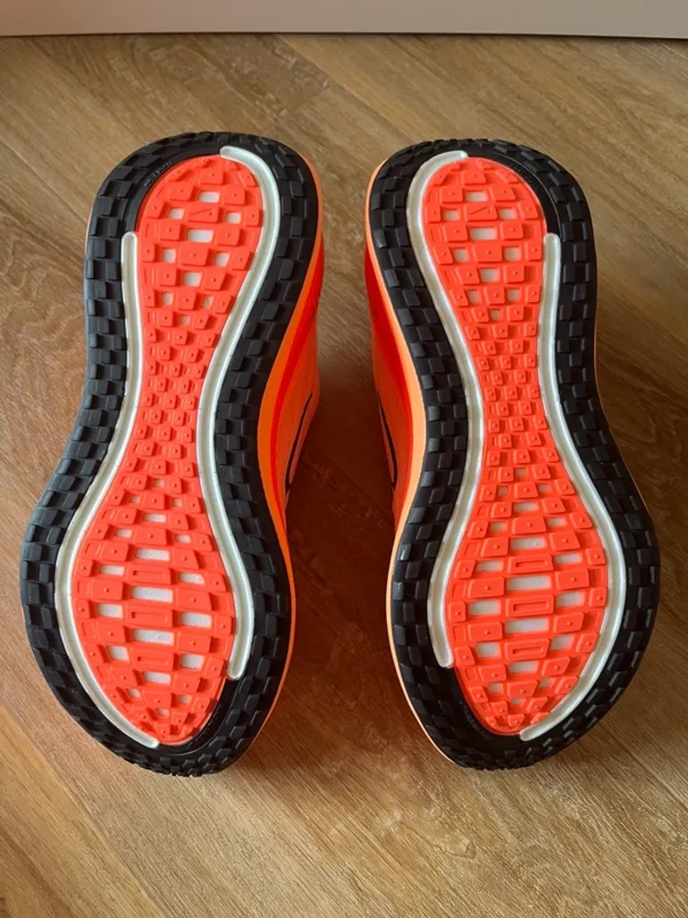 Used Nike Vomero Plus bike — image 5 of 6