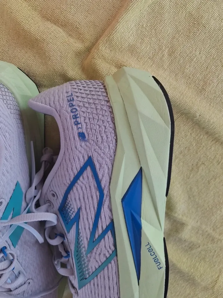 Used New Balance Running Shoes bike — image 4 of 7