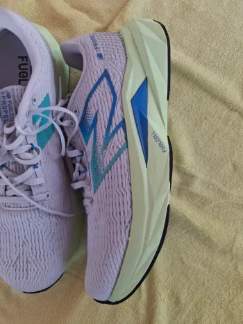 Used New Balance Running Shoes bike — image 3 of 7