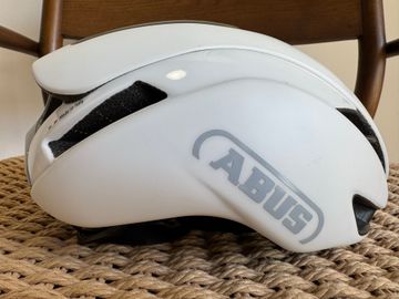 Used ABUS Gamechanger 2.0 Helmet 2026 bike — image 5 of 7