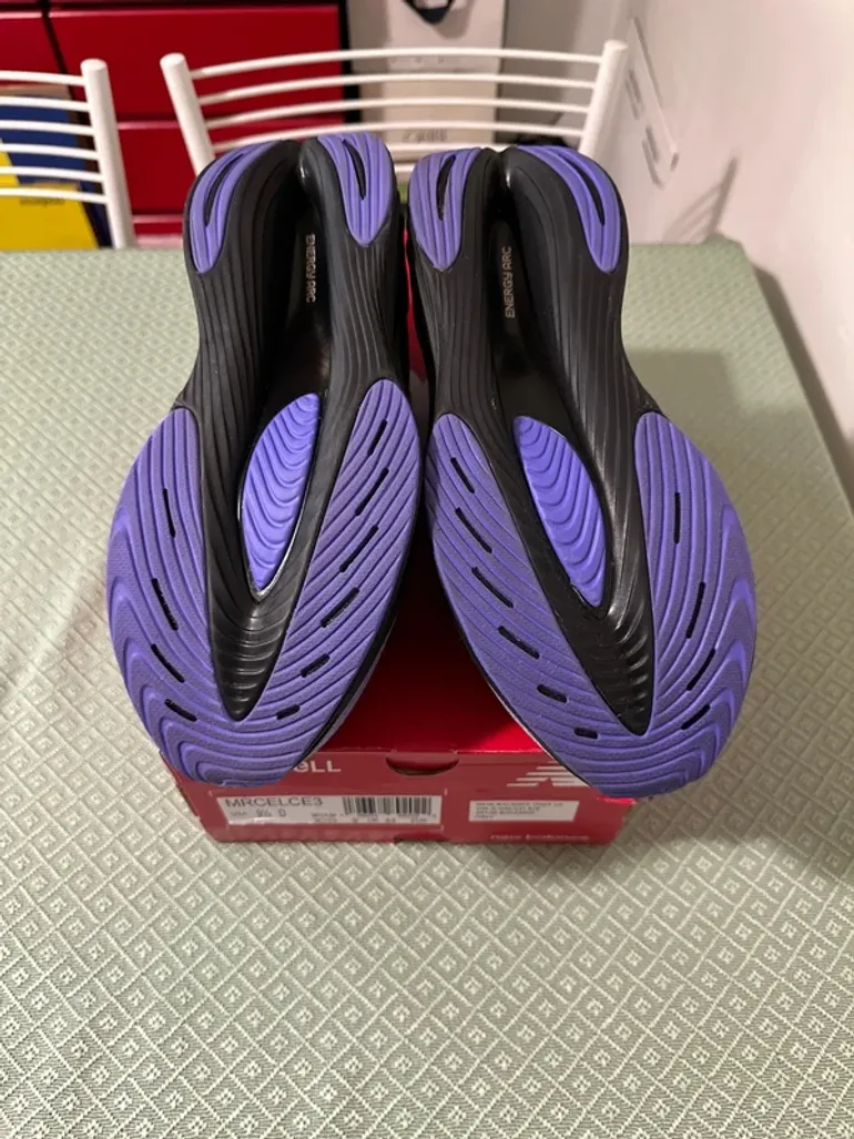 New Balance FuelCell SC Elite V3 bike d'occasion — image 8 sur 9