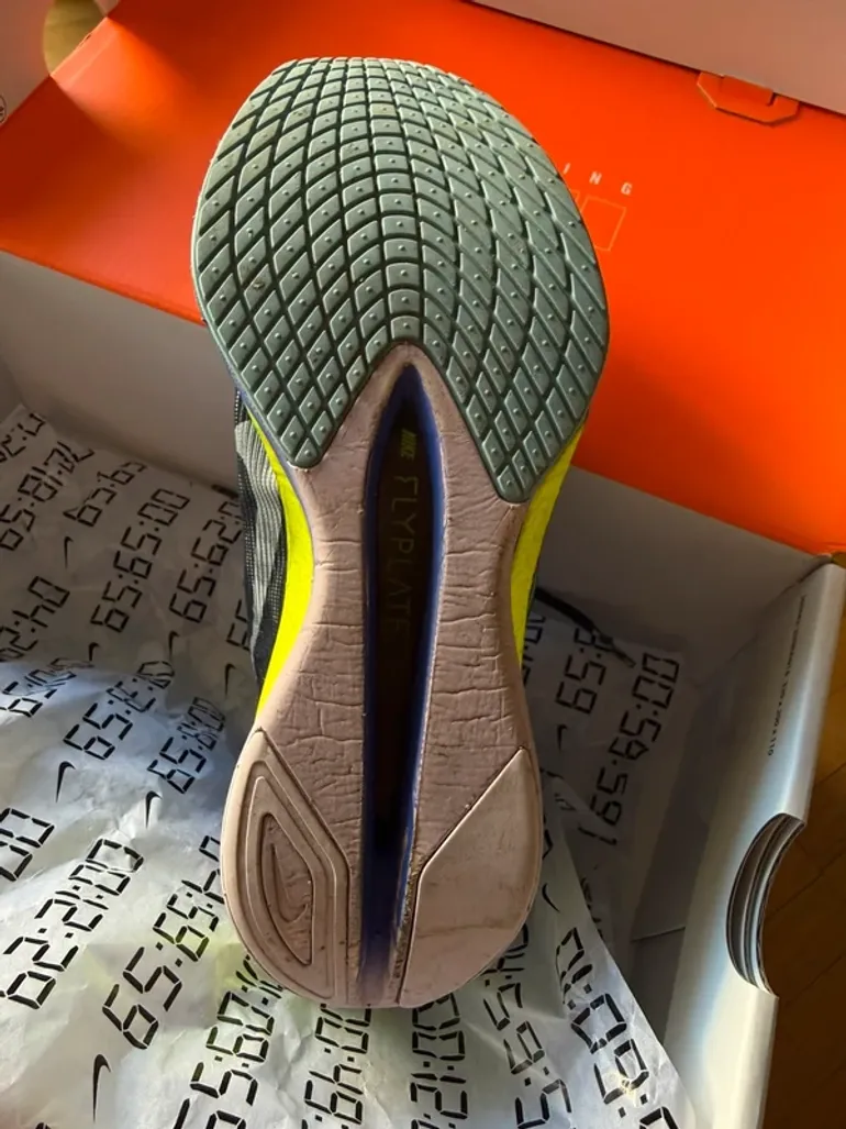 Used Nike ZoomX Vaporfly 4 Next% bike — image 2 of 5