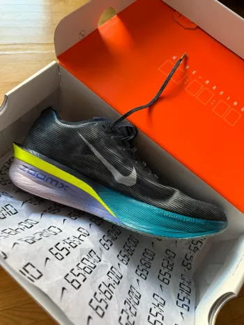 Used Nike ZoomX Vaporfly 4 Next% bike — image 3 of 5