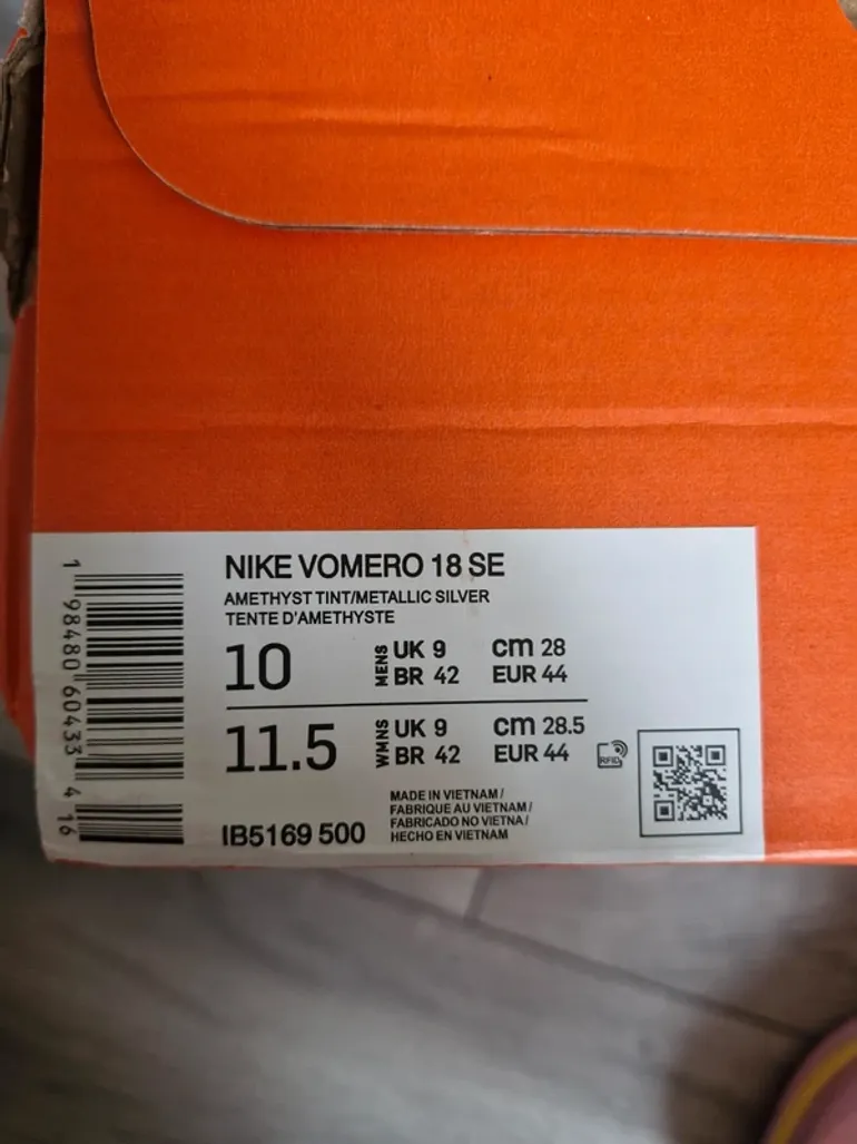 Used Nike Vomero 18 bike — image 7 of 7