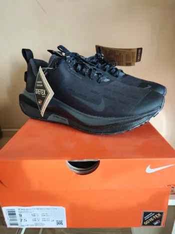 Used Nike ReactX Infinity RN4 GTX Running Shoes