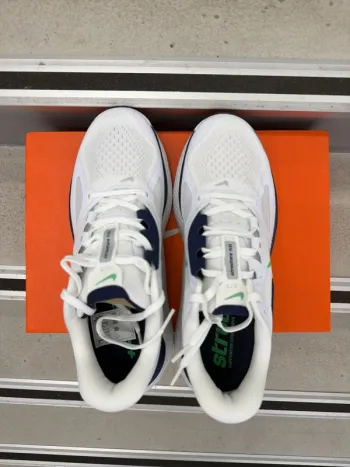 Tweedehands Nike Structure Plus bike — afbeelding 3 van 5