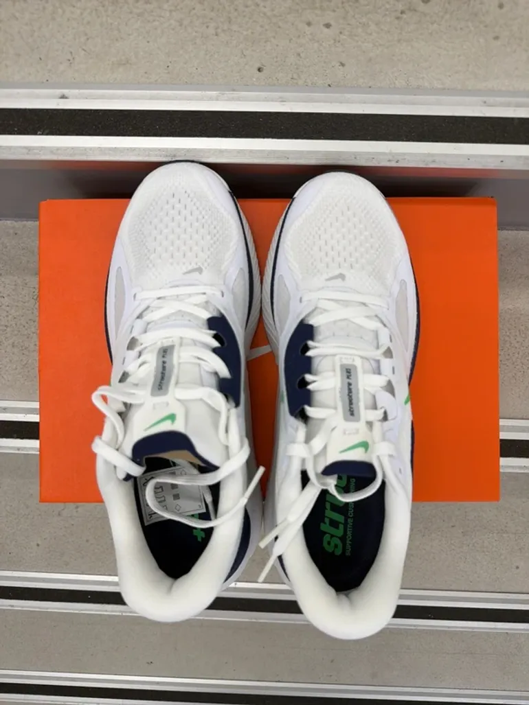 Tweedehands Nike Structure Plus bike — afbeelding 3 van 5