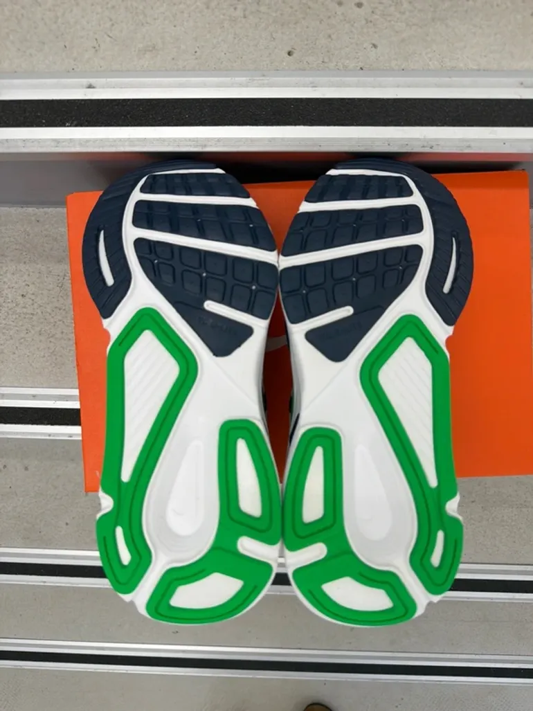 Tweedehands Nike Structure Plus bike — afbeelding 4 van 5