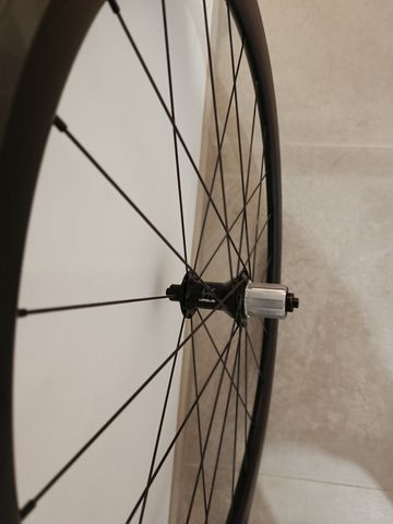 Tweedehands URSUS Road Carbon Wheels 2025 bike — afbeelding 5 van 7