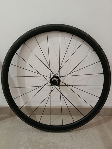 Tweedehands URSUS Road Carbon Wheels 2025 bike — afbeelding 3 van 7