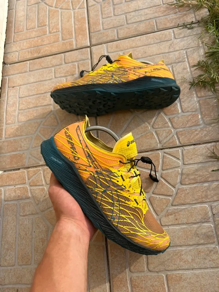Asics Trail Running Shoes Size 44 bike d'occasion — image 2 sur 8