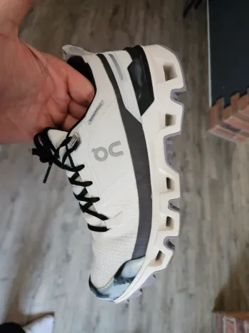 On Running Cloud Running Shoes d'occasion
