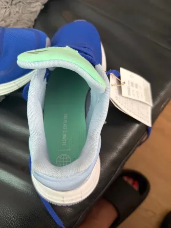 Used Adidas Sportschuhe bike — image 4 of 4