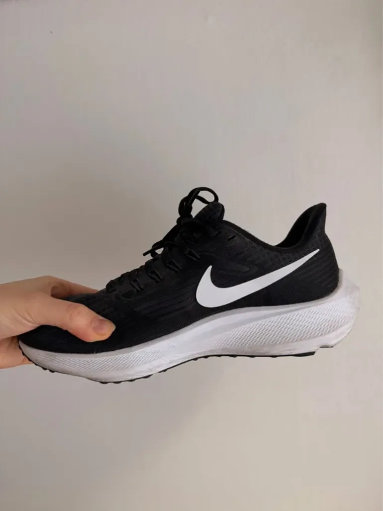 Used Pegasus Nike Air Zoom bike — image 5 of 8