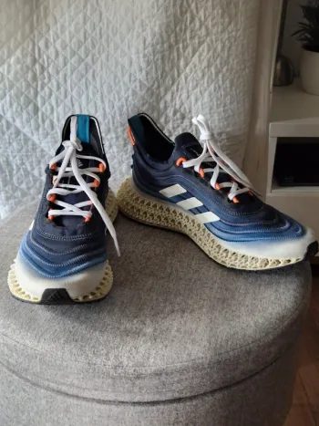 Used Adidas Sneaker Running Shoes